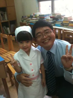 舒潔小護士Ella和醫生