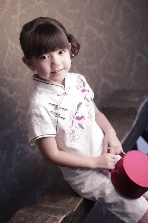 Ella統一多多星的宣傳照2